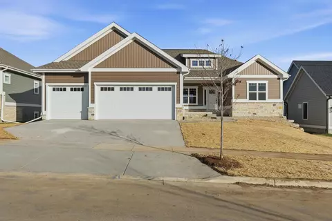 1104 Reese Trl, Waunakee, WI 53597