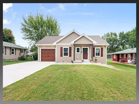 4471 2nd St, Windsor, WI 53598