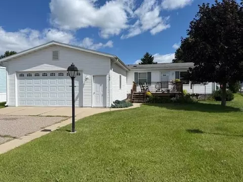 2701 E Main St #105, Reedsburg, WI 53959