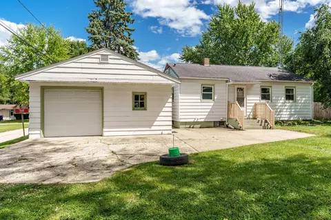1949 S Mckinley Ave, Beloit, WI 53511
