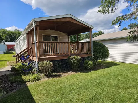Exterior - 108 Vandervort St, Tomah, WI 54660 photo 2 of 7