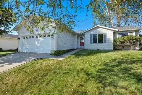 1294 St Albert The Great Dr, Sun Prairie, WI 53590