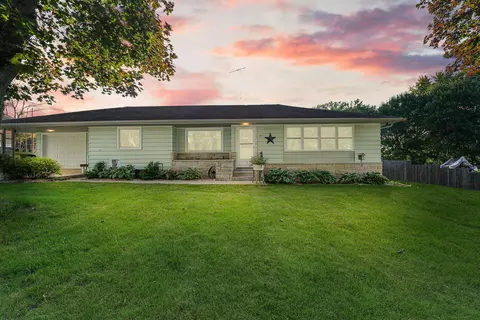 491 S Main St, Markesan, WI 53946
