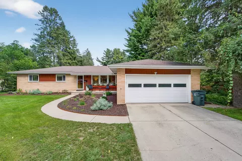 5118 Hammersley Rd, Madison, WI 53711