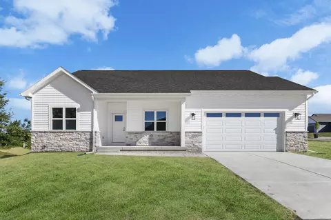 2400 Korgen Dr #70, Stoughton, WI 53589