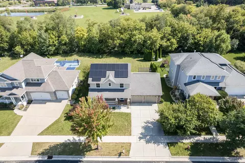 2654 Saw Tooth Dr, Fitchburg, WI 53711