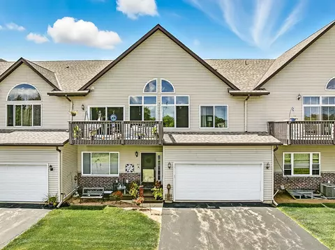 711 Cherokee Path, Lake Mills, WI 53551