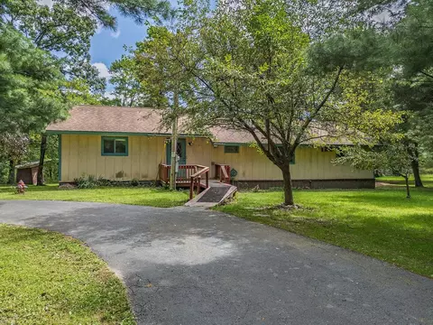 1439 Evergreen Ct, Adams, WI 53910