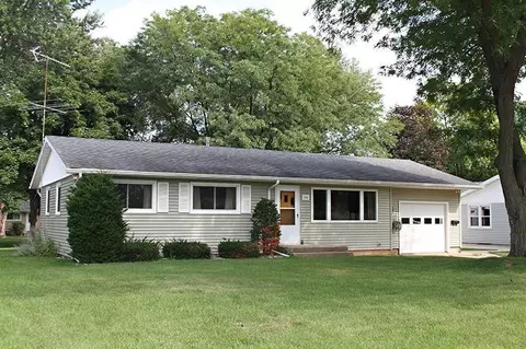 306 Dallas St, Sauk City, WI 53583