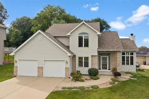 372 Stoney Ridge Trl, Stoughton, WI 53589