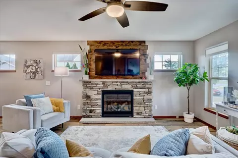 239 Juneberry Dr, Madison, WI 53718