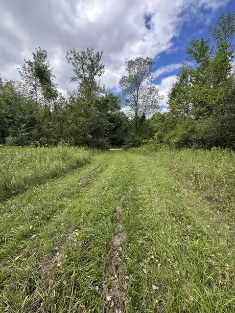 7168 Park Avenue Rd, Oconto, WI 54153