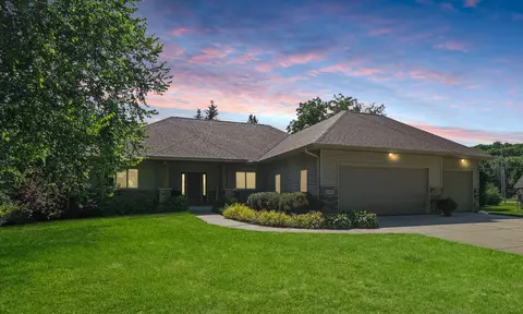 4795 Eisenhower St, Oregon, WI 53575