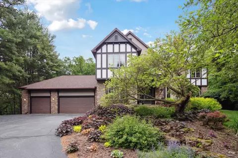 2370 E Sylvan Ln, Milton, WI 53563