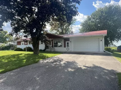 185 West St, Gays Mills, WI 54631
