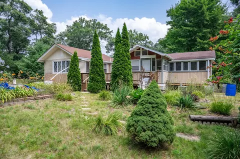 w2027 Amerst Lane, Lyndon Station, WI 53944