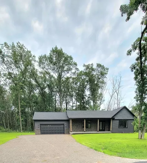 1555 Kingswood Trl, Nekoosa, WI 54457