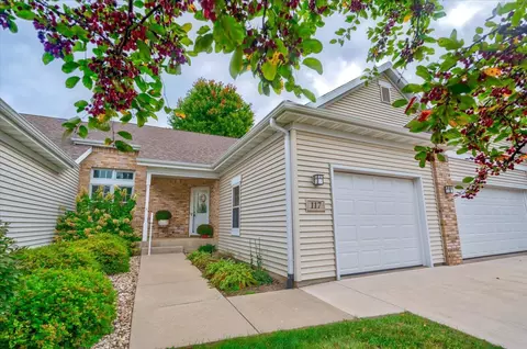 117 Lauryn Ct, Mount Horeb, WI 53572
