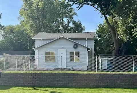 121 Elliott St, Janesville, WI 53546