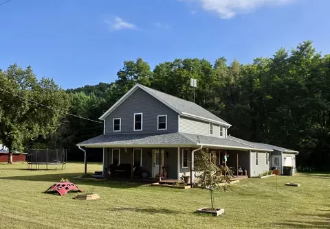 601 William St, Avoca, WI 53506