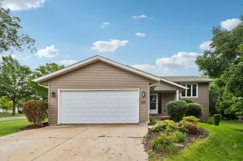 1316 Buttercup Way, Lake Mills, WI 53551