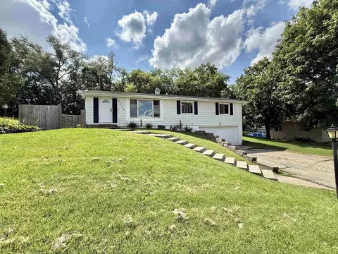 336 Century Ln, Footville, WI 53537