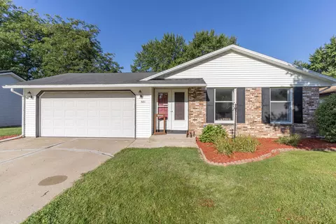 501 N Wuthering Hills Dr, Janesville, WI 53546