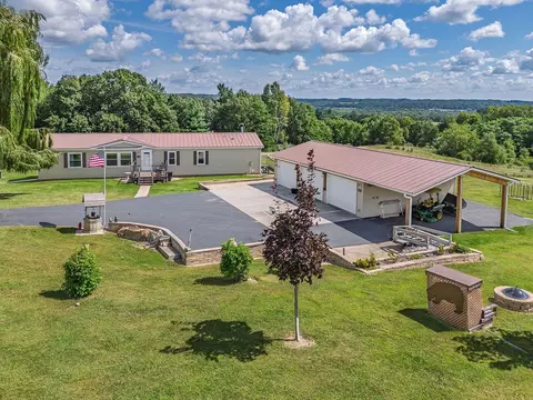 s1162 Dutch Hollow Mound Court, La Valle, WI 53941