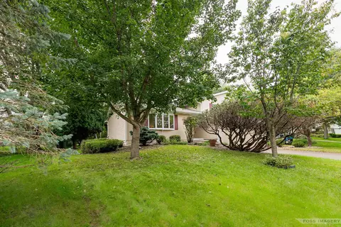 13 Jacobs Ct, Madison, WI 53711