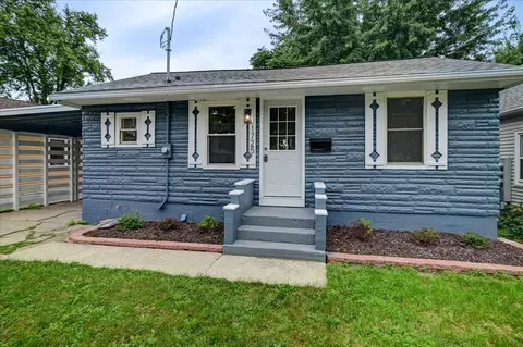 1725 Schlimgen Ave, Madison, WI 53704