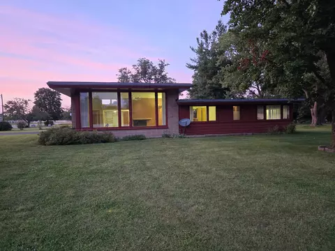 n502 1st Center Avenue, Brodhead, WI 53520
