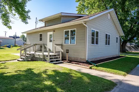 108 Hanover St, Mauston, WI 53948