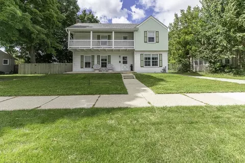 1316 Center Ave, Janesville, WI 53546