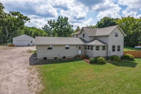 e13095 County Road West, Baraboo, WI 53913