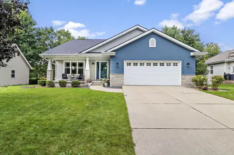 2771 Sunflower Dr, Fitchburg, WI 53711