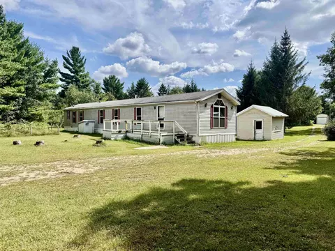 1088 S Chicago Ln, Friendship, WI 53934