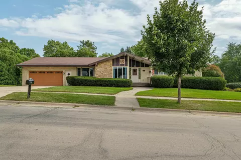 202 11th Ave, Monroe, WI 53566