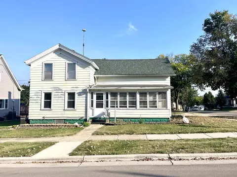 1719 7th St, Monroe, WI 53566