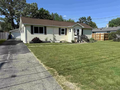 503 17th St, Brodhead, WI 53520
