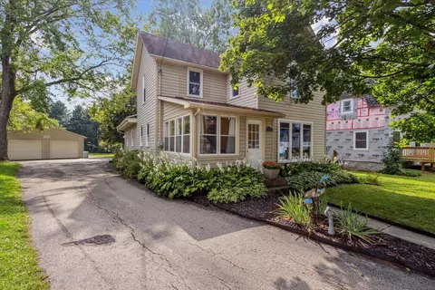 129 W Madison Ave, Milton, WI 53563