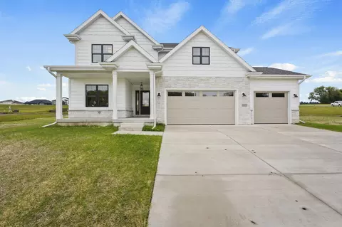 2019 Wellington Pl, Cottage Grove, WI 53527