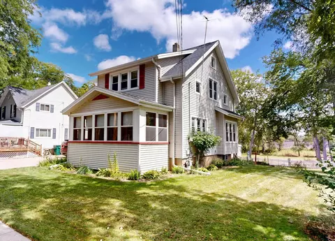738 N Main St, Fort Atkinson, WI 53538