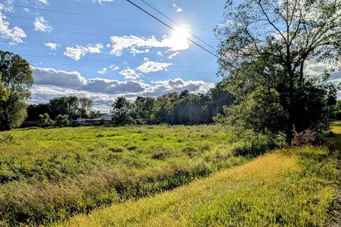 1 25 Acres Center St, Portage, WI 53901