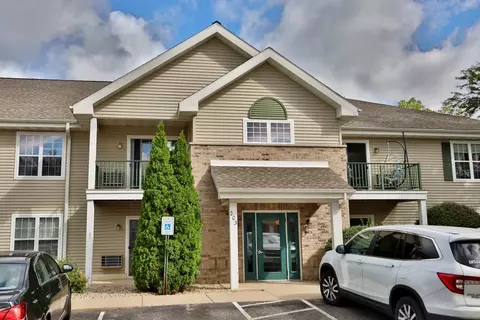 203 Kearney Way #208, Waunakee, WI 53597
