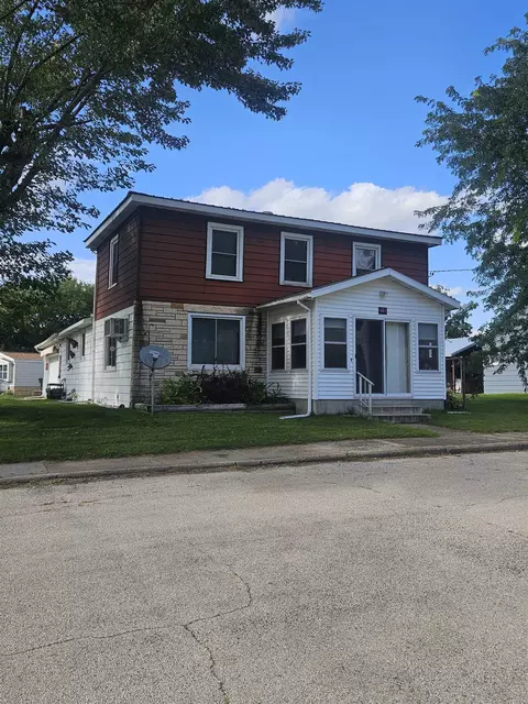 401 Spencer St, Woodman, WI 53827
