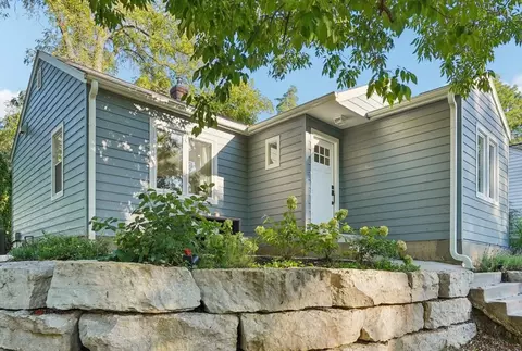 5400 Monona Rdg, Monona, WI 53716