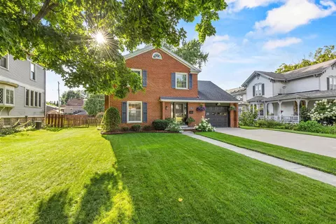 806 Watson St, Ripon, WI 54971