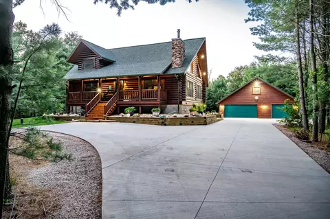 w5954 North Lake Drive, New Lisbon, WI 53950