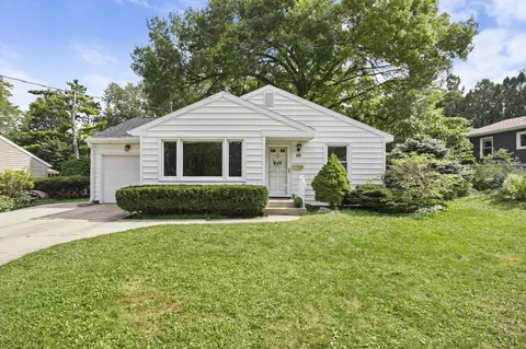 461 Charles Ln, Madison, WI 53711