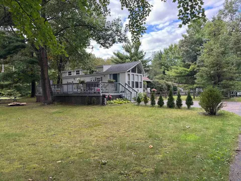 127 Sugar Maple Cir, Wisconsin Dells, WI 53965